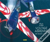 Voltige Aérienne En Bleu Ciel