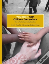 Capa do artigo Volunteers With Children Everywhere
