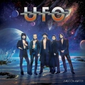 Capa do artigo Walk On Water - CD