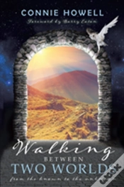 Capa do artigo Walking Between Two Worlds