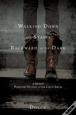 Capa do artigo Walking Down The Stairs Backward In The Dark