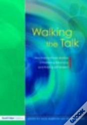 Capa do artigo Walking The Talk