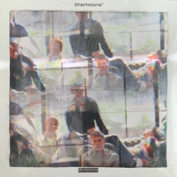 Capa do artigo We Are Love - Vinil