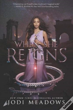 Capa do artigo When She Reigns Pb