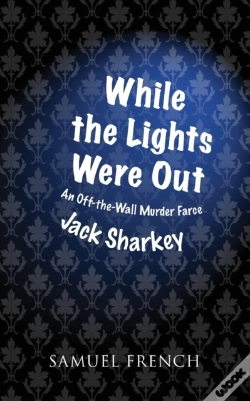 Capa do artigo While The Lights Were Out