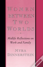 Capa do artigo Women Between Two Worlds