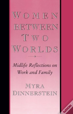 Capa do artigo Women Between Two Worlds