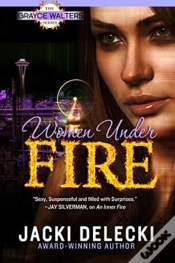 Capa do artigo Women Under Fire