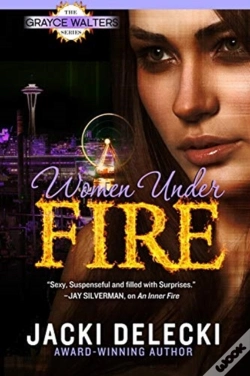 Capa do artigo Women Under Fire