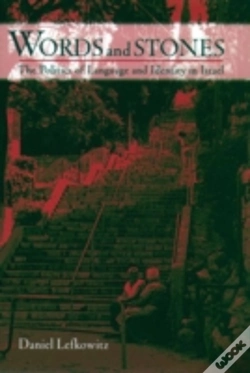 Capa do artigo Words And Stones