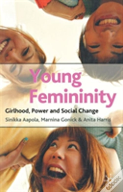 Capa do artigo Young Femininity